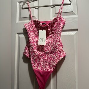 NWT ZARA Pink And White Floral Bodysuit